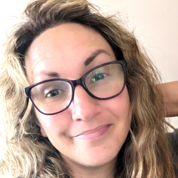 Meet your Posher, Annie - Picture 1 of 1